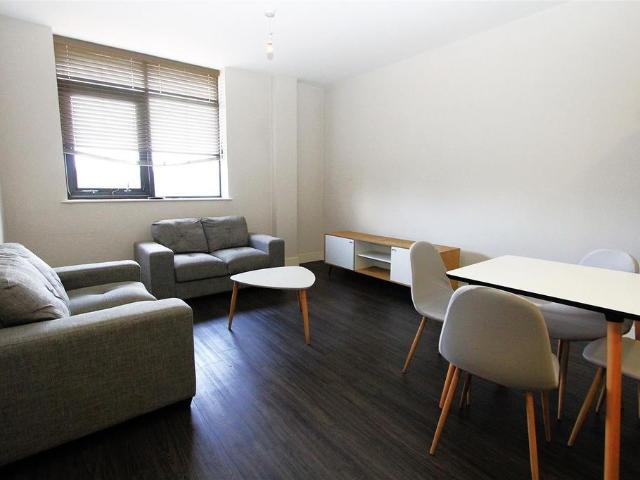 Apartment for rent in Farsley, West Yorkshire