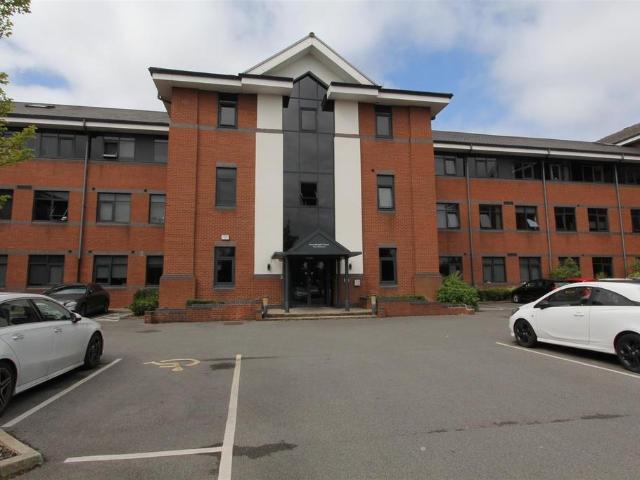 Apartment for rent in Farsley, West Yorkshire