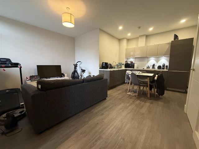 Apartment for rent in Farsley, West Yorkshire