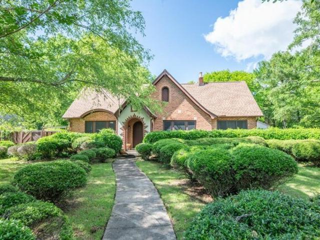 House for sale in Starkville
