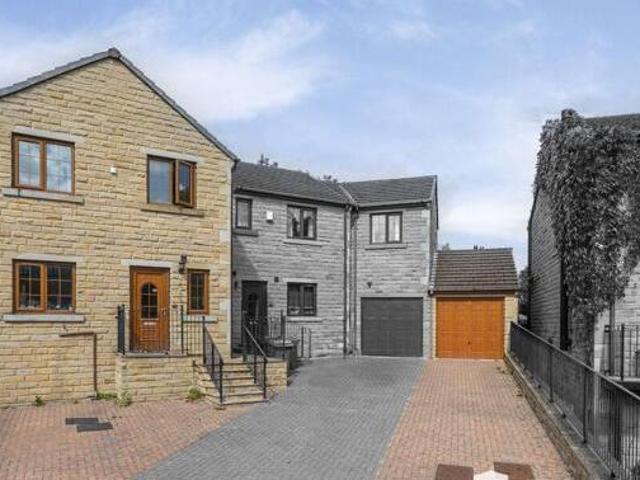 House for sale in Heckmondwike, West Yorkshire