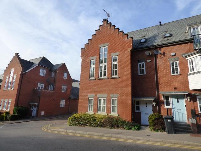 House for rent in The Galleries, Brentwood