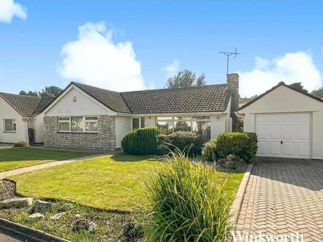 House for sale in Tricketts Cross, Ferndown