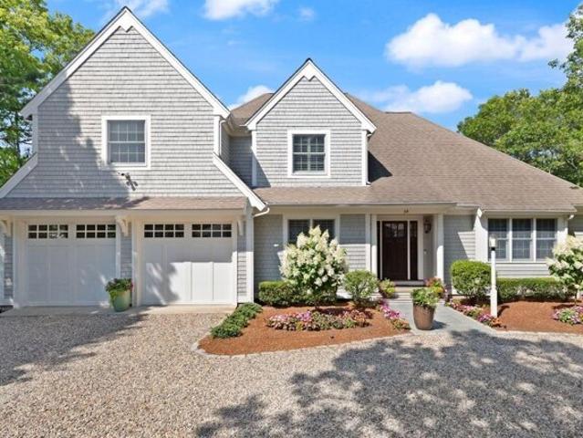 House for sale in Mashpee