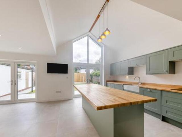 House for sale in Hough Green, Two Mills