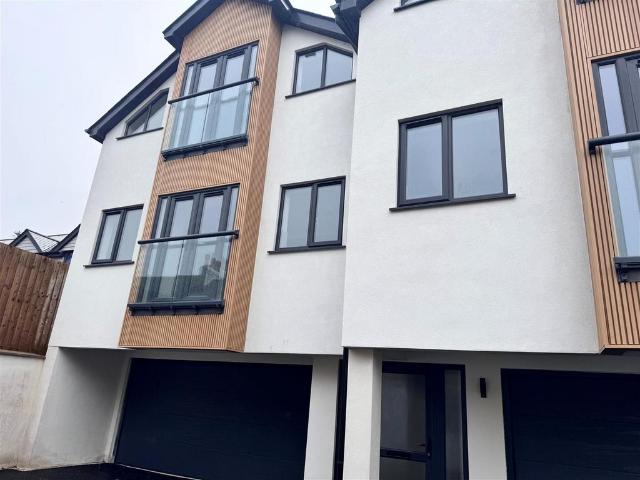 Apartment for rent in Parkham Hill, Brixham