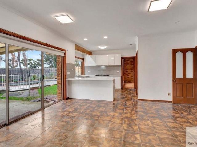 Room for rent in Camerons Creek, Victoria