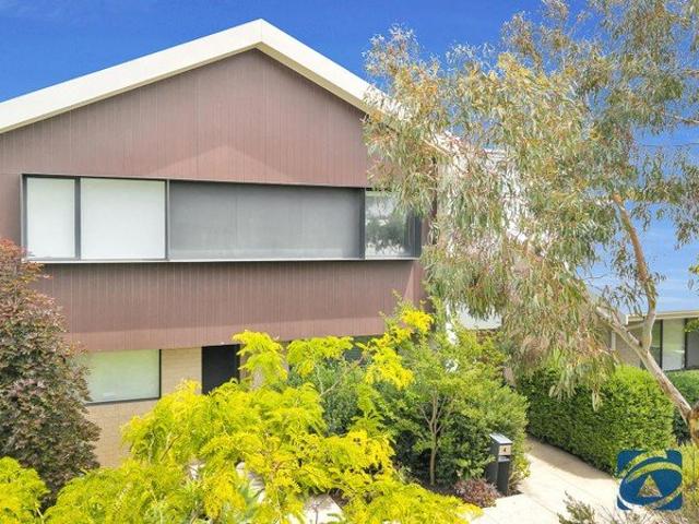 Townhouse for sale in Camerons Creek, Victoria