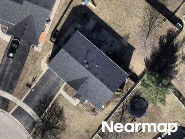 House for sale in Mchenry, Illinois