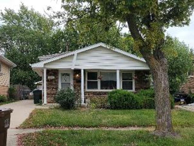 House for sale in Country Club Hills, Illinois