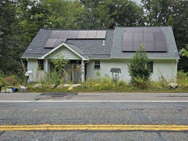 House for sale in Ashby, Middlesex County
