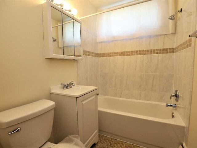 Apartment for rent in Hennepin, Minnesota