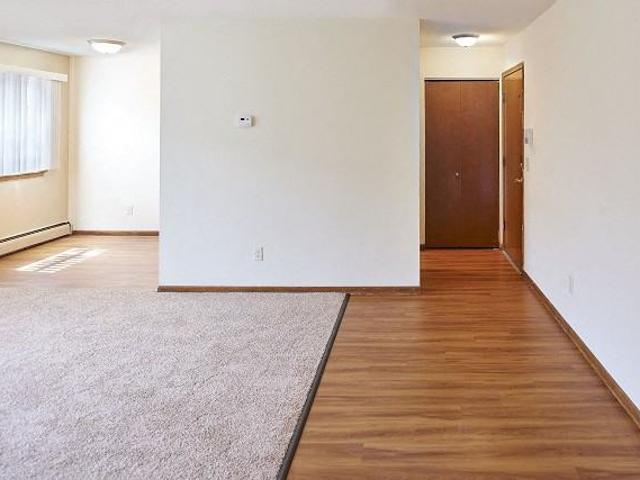 Apartment for rent in Hennepin, Minnesota