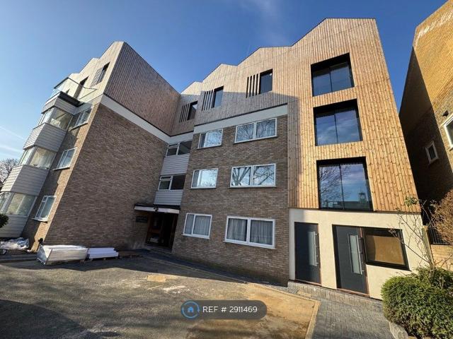 House for rent in Gants Hill, Greater London