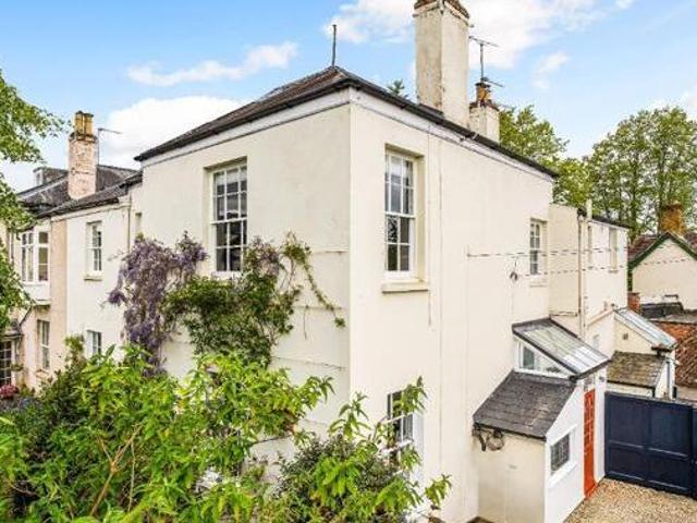 House for sale in Harp Hill, Golden Valley