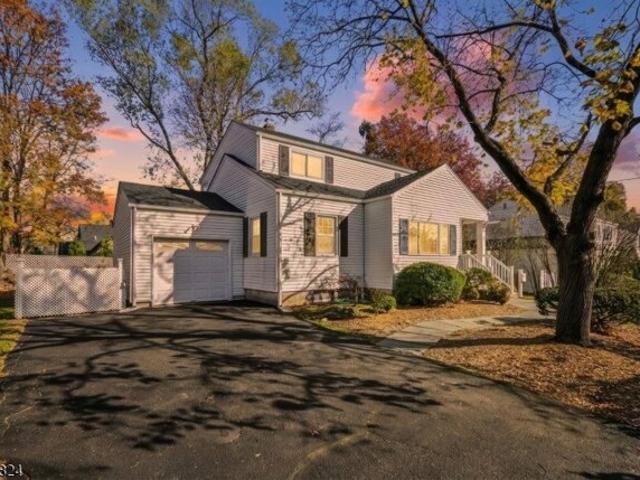 House for sale in Glen Rock, New Jersey