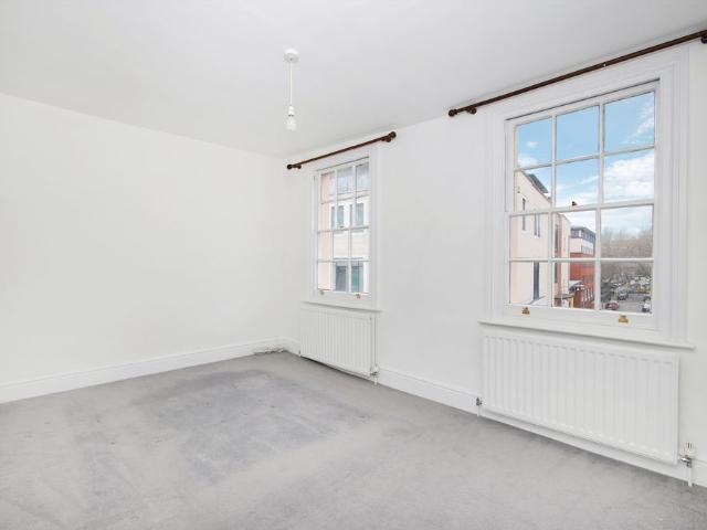 Apartment for rent in East Greenwich, Greater London
