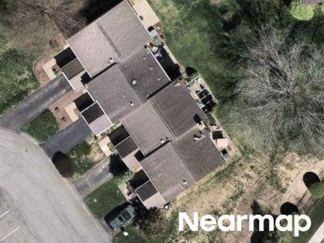 House for sale in Oakmont, Pennsylvania
