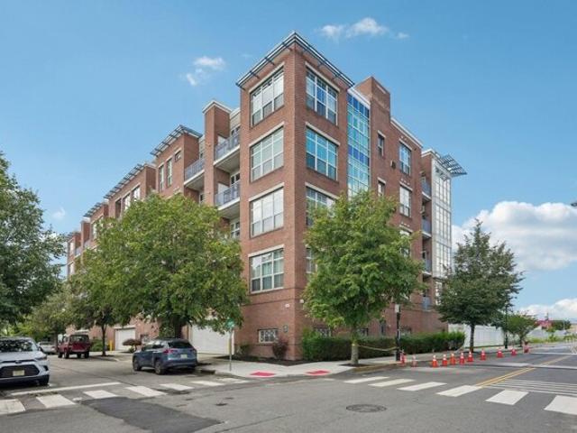 Condo for sale in Hudson, New Jersey