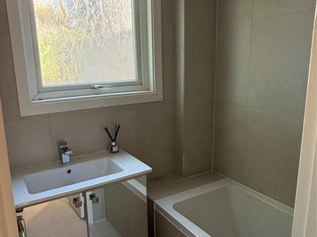 Apartment for rent in East Greenwich, Greater London