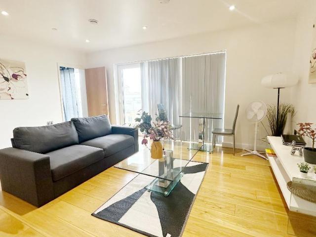 Apartment for rent in East Greenwich, Greater London