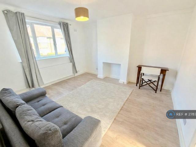 House for rent in Horn Park, Greater London
