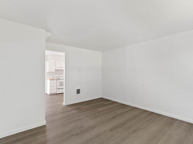 Apartment for rent in Town and Country, Spokane County