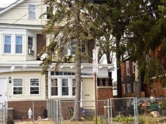 Townhouse for sale in Trenton, New Jersey