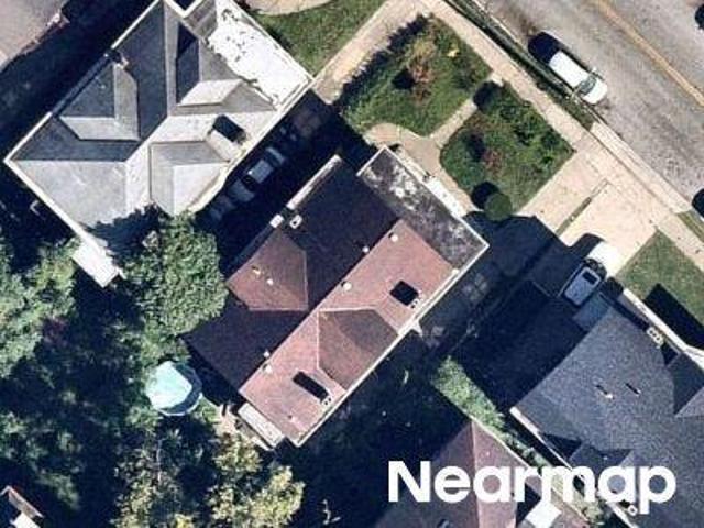 House for sale in Avondale, Roselawn