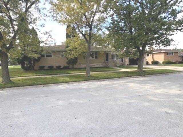 House for sale in South Holland, Illinois