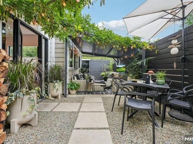 Condo for sale in Montclair, New Jersey