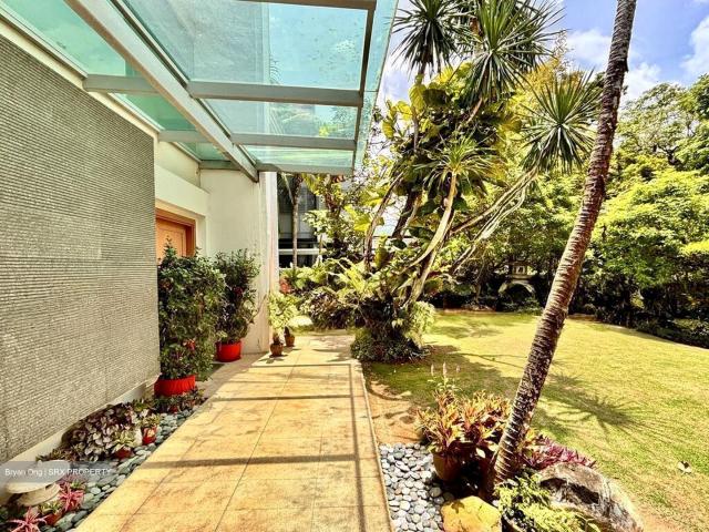 Detached House for sale