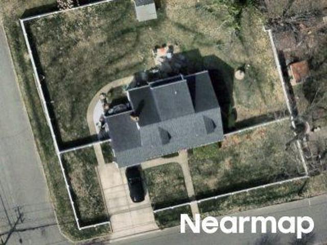 House for sale in Bay Shore, New York