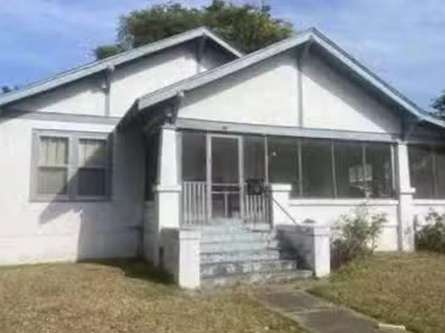 House for sale in Sikeston
