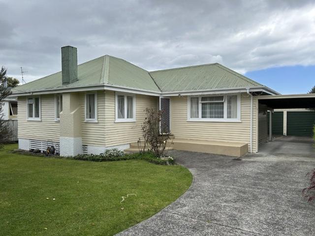 House for rent in Greerton South, Greerton