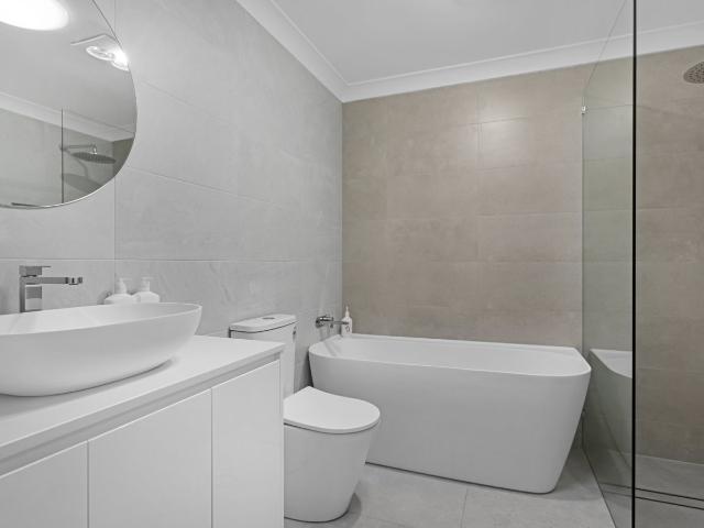 Townhouse for sale in Carrara, Gold Coast City
