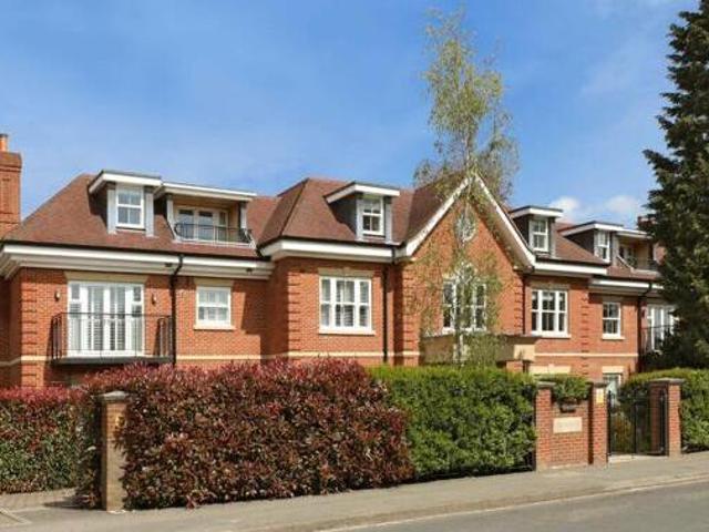 House for sale in Beaconsfield, Forty Green