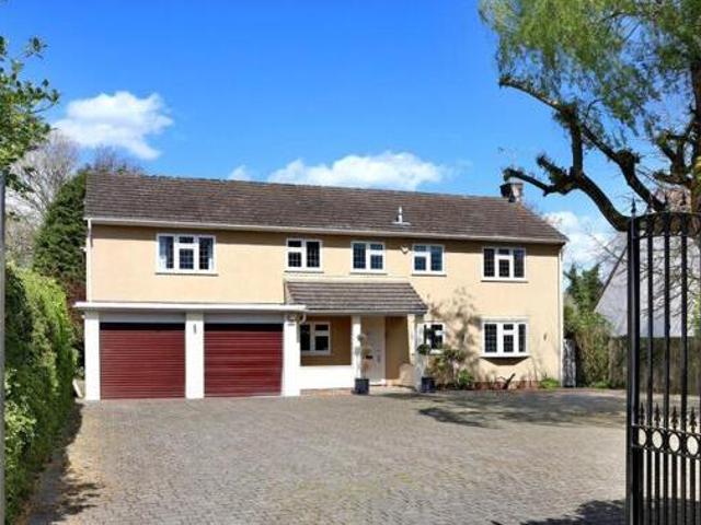 House for sale in Holtspur, Forty Green