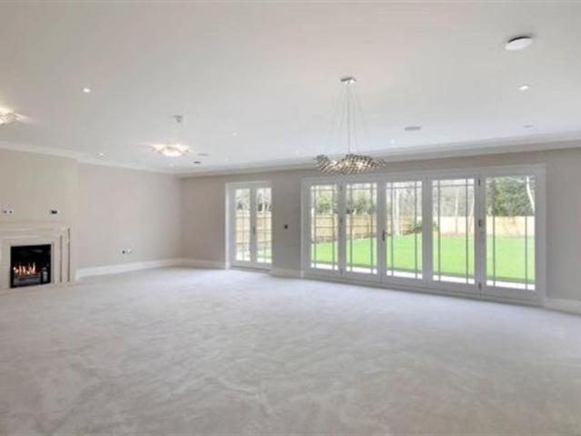 House for rent in Holtspur, Forty Green