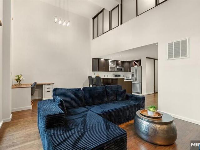 Condo for sale in Hudson, New Jersey