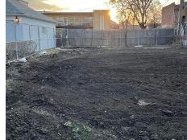 Land for sale in Blue Island