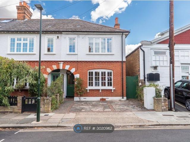 House for rent in North Sheen, Greater London