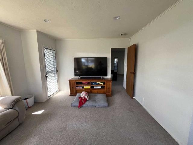 Apartment for rent in Grenada Village, Wellington