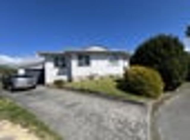 Apartment for rent in Grenada Village, Wellington