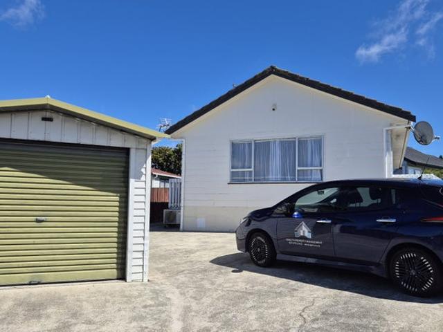 House for rent in Grenada Village, Wellington
