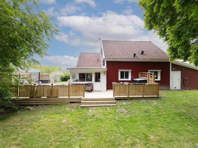 Villa till salu i Mjölby