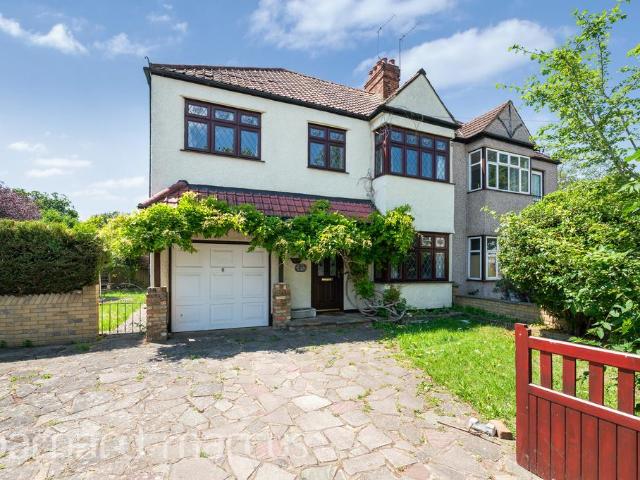 House for rent in Rosehill, Greater London