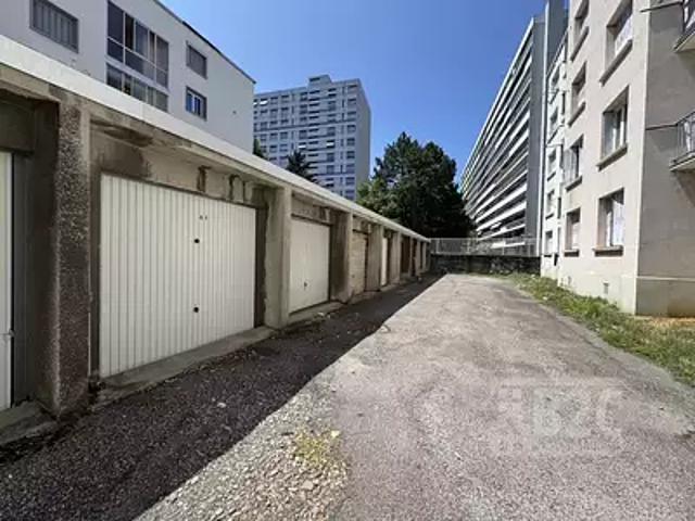 Garage location à L'Aigle, Grenoble