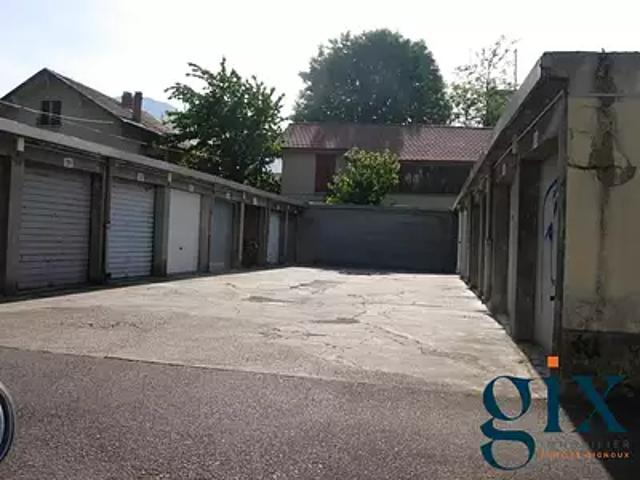 Garage location à L'Aigle, Grenoble