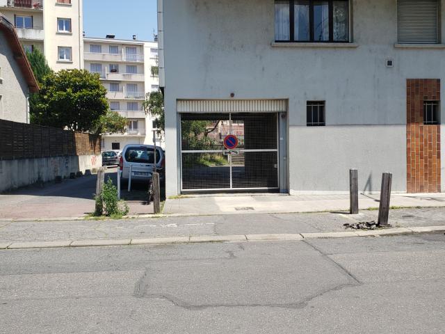 Garage vente à Grenoble